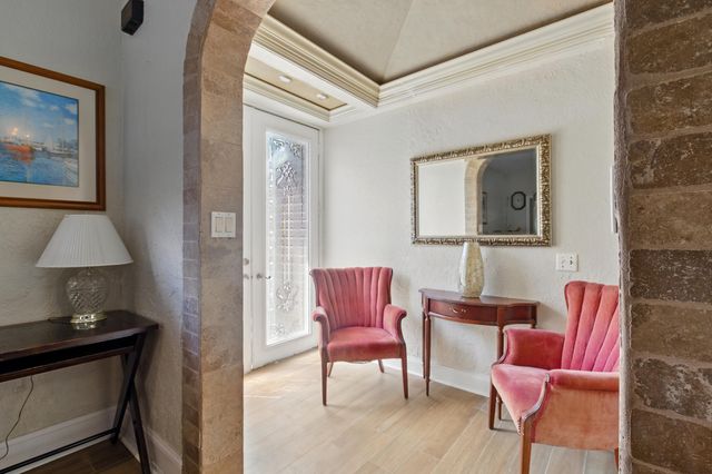 16319 E Burns Drive, The Acreage, FL 33470