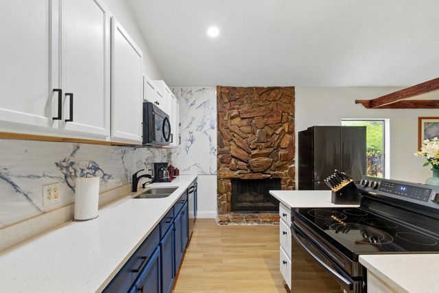 16319 E Burns Drive, The Acreage, FL 33470