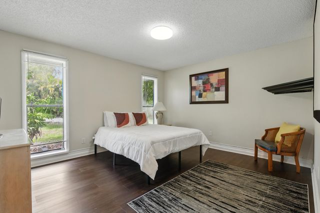 16319 E Burns Drive, The Acreage, FL 33470