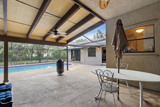 16319 E Burns Drive, The Acreage, FL 33470