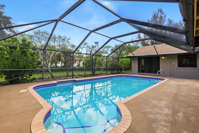 16319 E Burns Drive, The Acreage, FL 33470