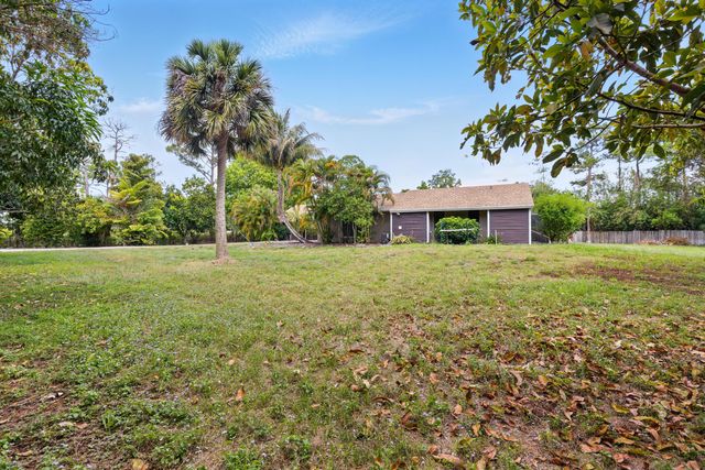 16319 E Burns Drive, The Acreage, FL 33470