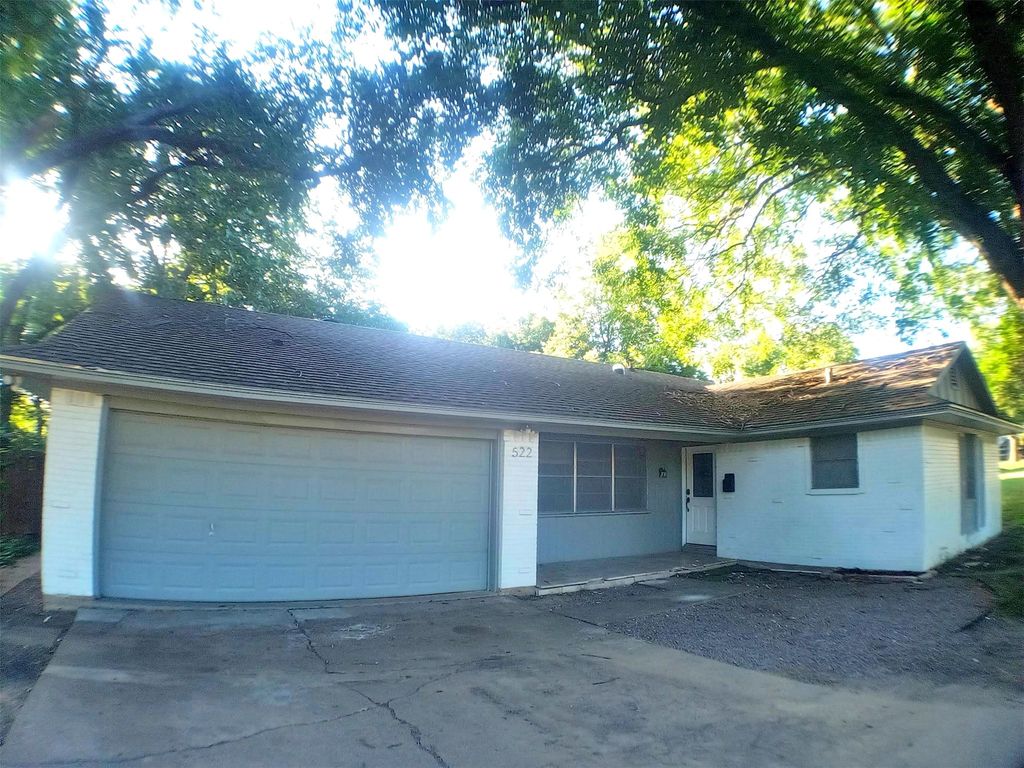 522 4th Street, Grand Prairie, TX 75050