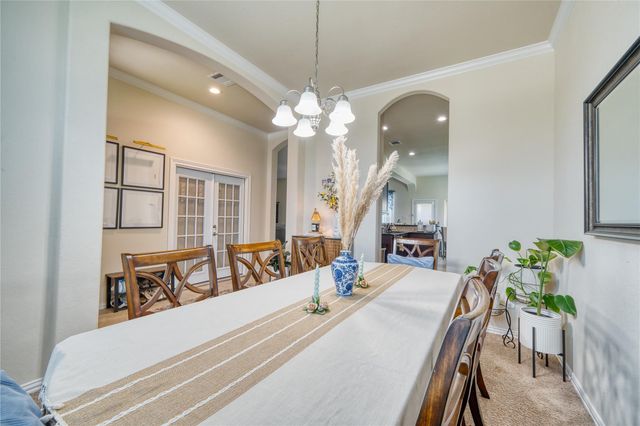 9515 Taylor Lane, Mont Belvieu, TX 77523