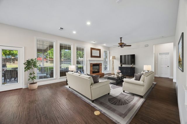 2713 Greenview Drive, Mckinney, TX 75072