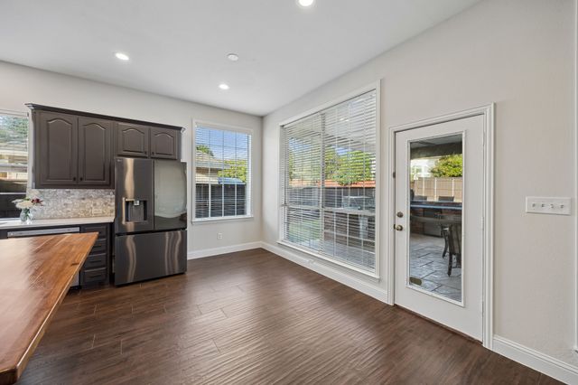 2713 Greenview Drive, Mckinney, TX 75072