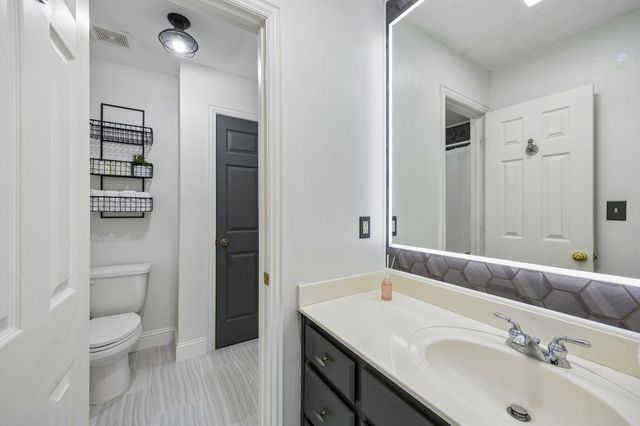 2713 Greenview Drive, Mckinney, TX 75072