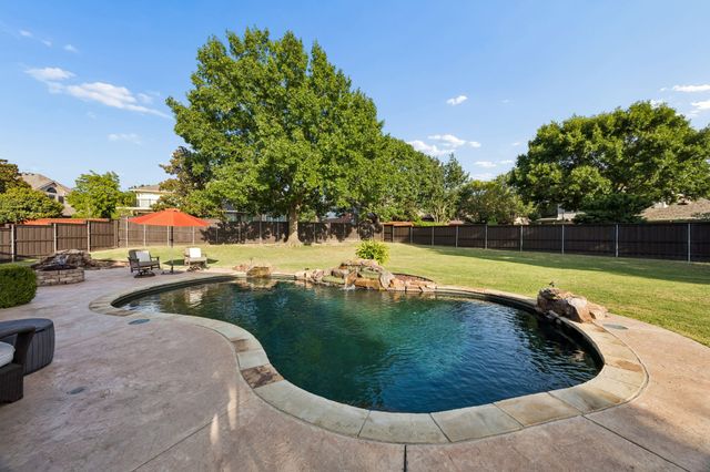 2713 Greenview Drive, Mckinney, TX 75072