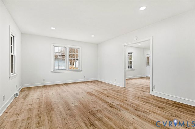 2958 Winston Churchill Dr, Hopewell, VA 23860