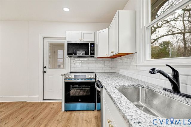 2958 Winston Churchill Dr, Hopewell, VA 23860