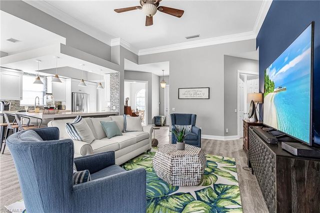 7549 Garibaldi CT, Naples, FL 34114