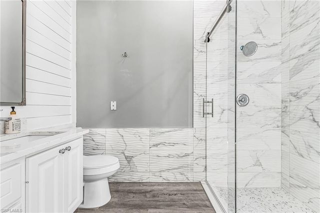 7549 Garibaldi CT, Naples, FL 34114