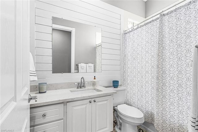 7549 Garibaldi CT, Naples, FL 34114