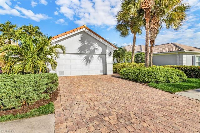 7549 Garibaldi CT, Naples, FL 34114