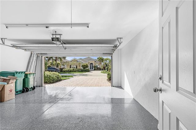 7549 Garibaldi CT, Naples, FL 34114