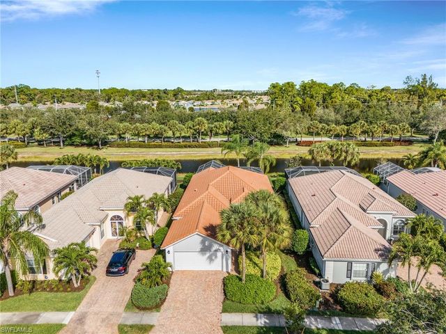 7549 Garibaldi CT, Naples, FL 34114