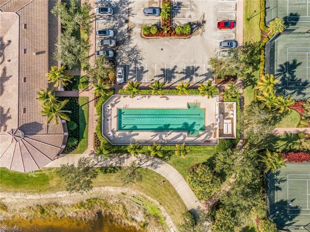 7549 Garibaldi CT, Naples, FL 34114