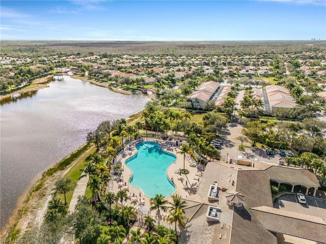 7549 Garibaldi CT, Naples, FL 34114