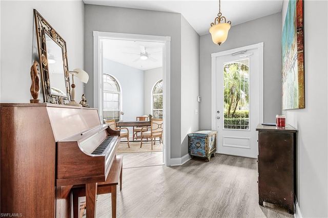 7549 Garibaldi CT, Naples, FL 34114