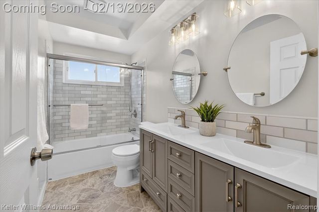 33086 Allen Street, Livonia, MI 48154