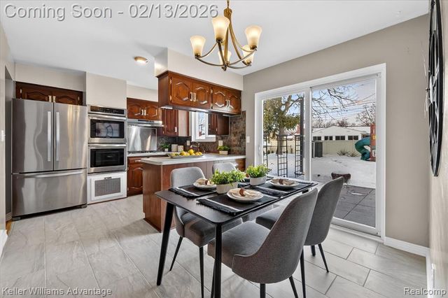 33086 Allen Street, Livonia, MI 48154