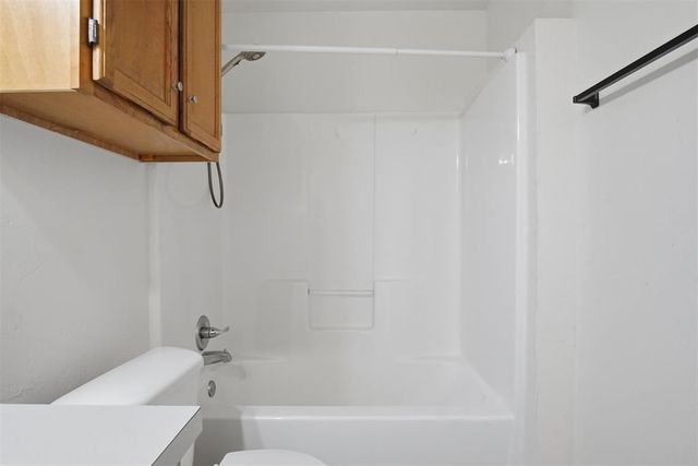 8517 N Phillips Avenue, Oklahoma City, OK 73114