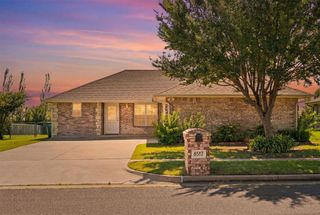 8517 N Phillips Avenue, Oklahoma City, OK 73114