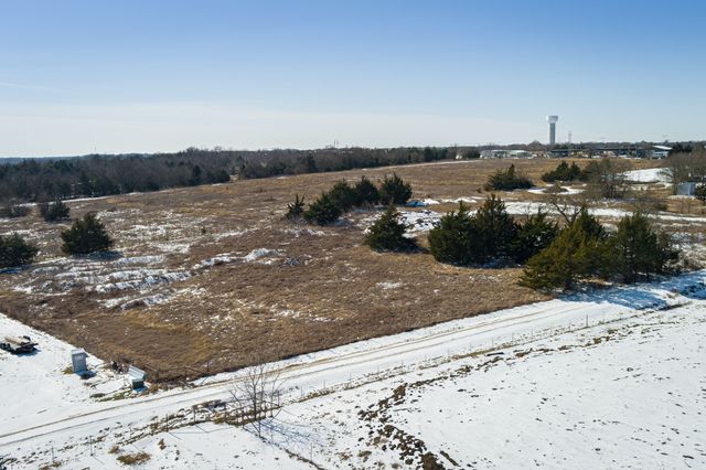 982 Willy Vester Road, Van Alstyne, TX 75495