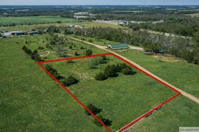 982 Willy Vester Road, Van Alstyne, TX 75495