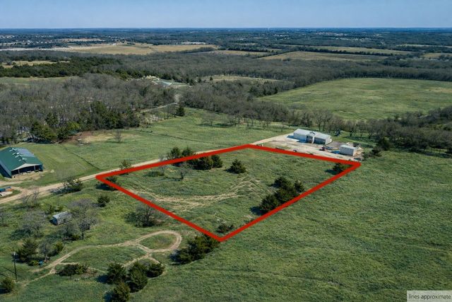 982 Willy Vester Road, Van Alstyne, TX 75495