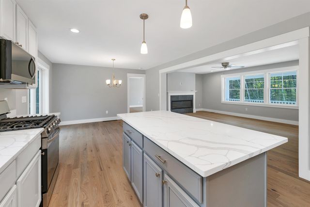 642 Alton Mountain Road, Alton, NH 03810