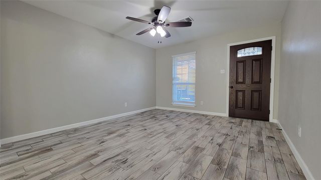 3819 Heatherbrook Drive, Houston, TX 77045