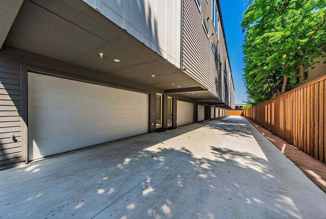 5320 Reiger Avenue 104, Dallas, TX 75214