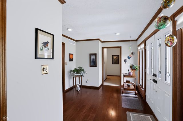 9 Bluebird Court, Greenfield, IN 46140