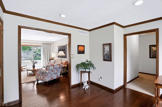 9 Bluebird Court, Greenfield, IN 46140