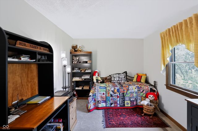 9 Bluebird Court, Greenfield, IN 46140