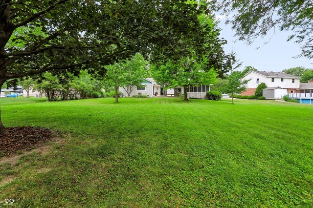9 Bluebird Court, Greenfield, IN 46140