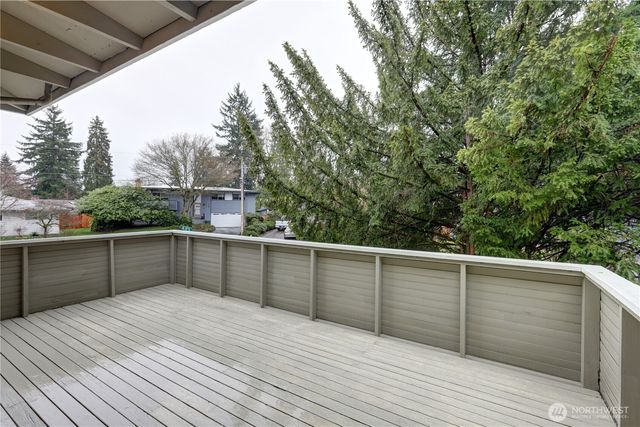 2007 168th Avenue NE, Bellevue, WA 98008