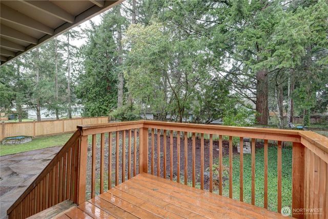 2007 168th Avenue NE, Bellevue, WA 98008