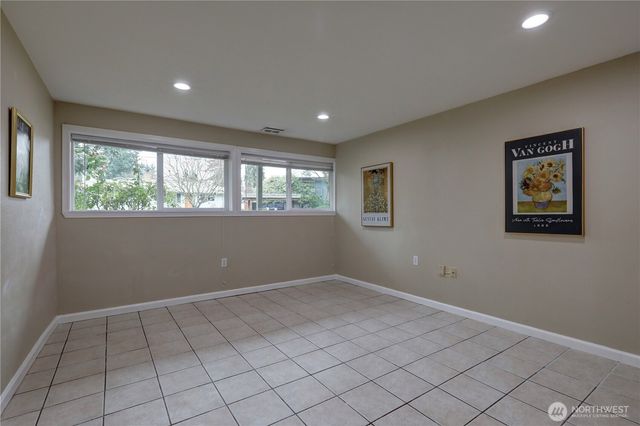 2007 168th Avenue NE, Bellevue, WA 98008