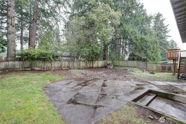 2007 168th Avenue NE, Bellevue, WA 98008