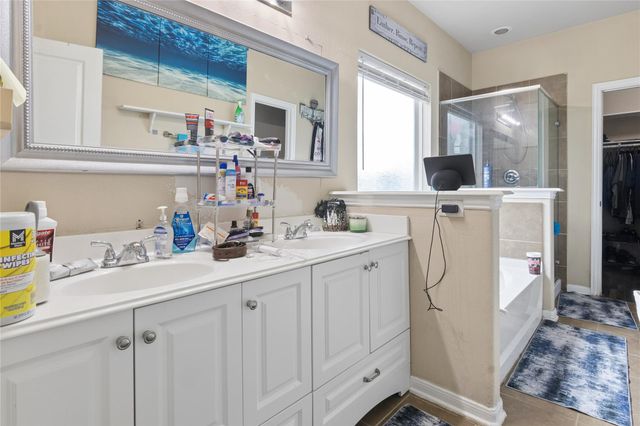 321 Turquoise Trade Dr Drive N, La Marque, TX 77568