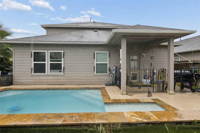 321 Turquoise Trade Dr Drive N, La Marque, TX 77568