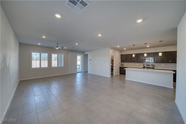 5528 Eleganza Avenue, Pahrump, NV 89061