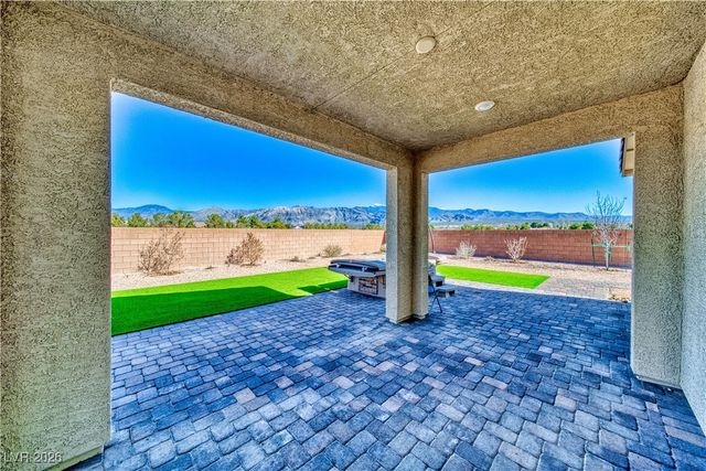 5528 Eleganza Avenue, Pahrump, NV 89061