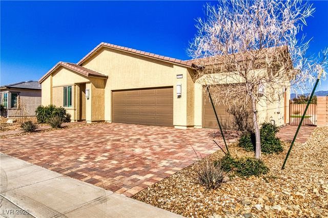 5528 Eleganza Avenue, Pahrump, NV 89061