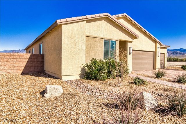 5528 Eleganza Avenue, Pahrump, NV 89061