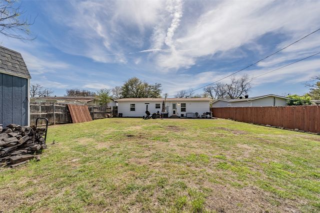 6681 Marie Street, North Richland Hills, TX 76180