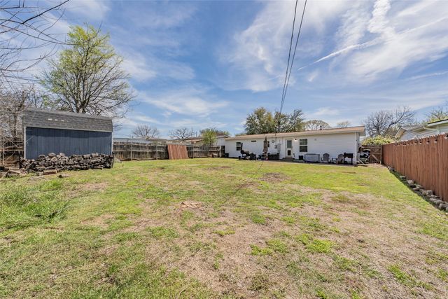 6681 Marie Street, North Richland Hills, TX 76180