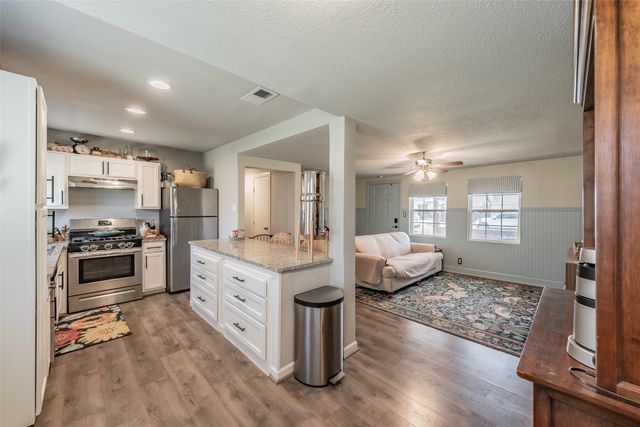 6681 Marie Street, North Richland Hills, TX 76180